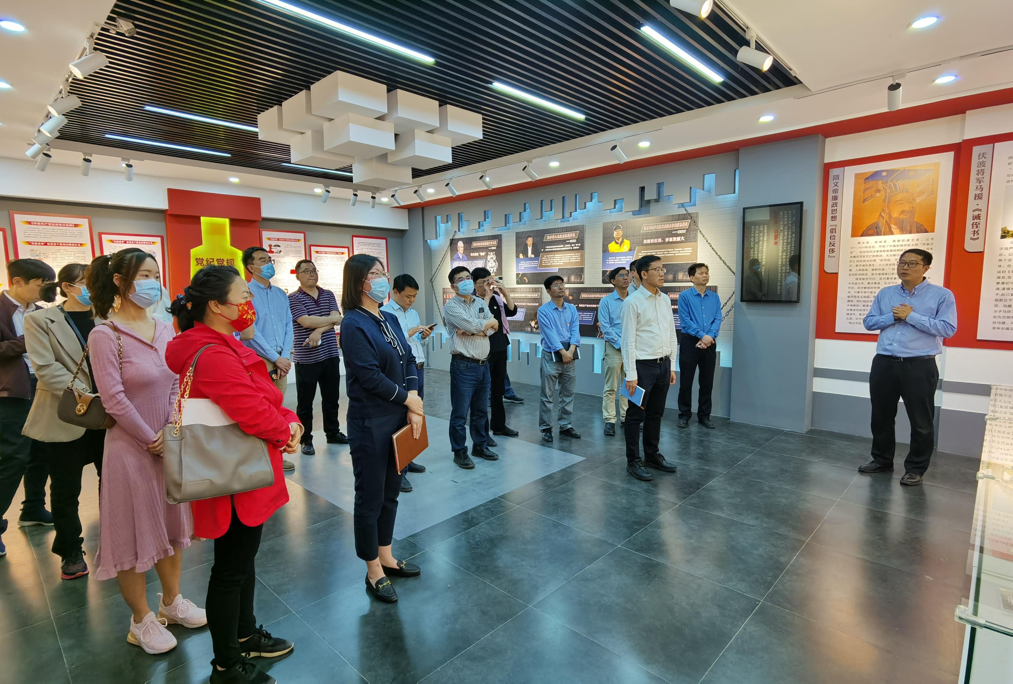 7be5381ff0414eaea431e4bf54ec2a8a.jpg 2.jpg