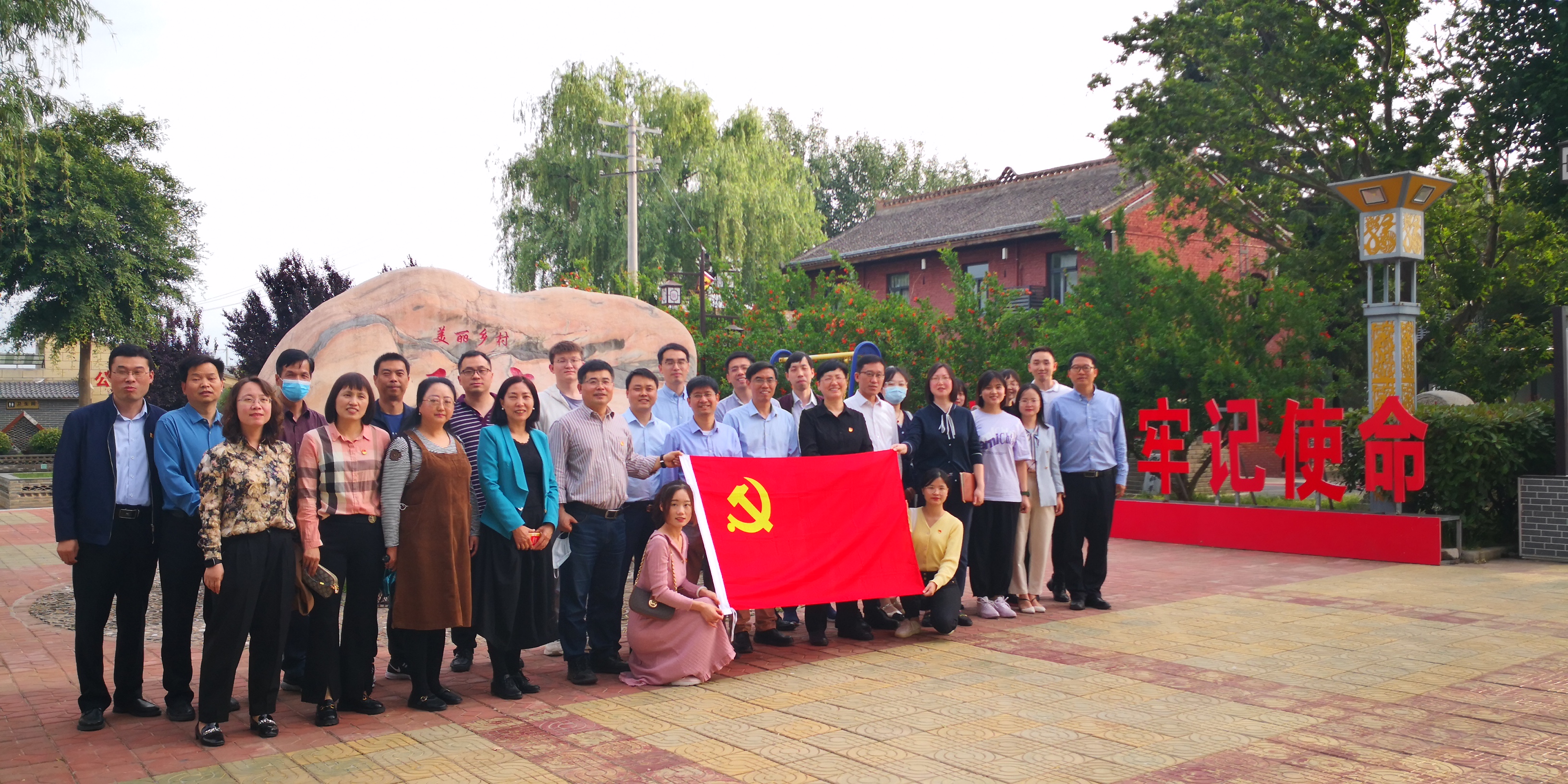 cd6e023ad2624ece8a20809dcb1ea8b7.jpg 3.jpg