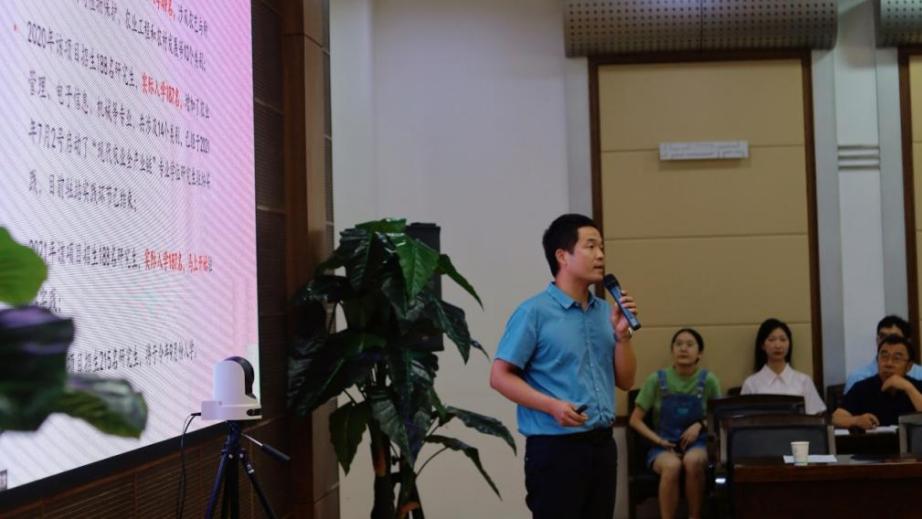 e05a6bc274d148e8a565a1251edd8516.jpg e05a6bc274d148e8a565a1251edd8516.jpg